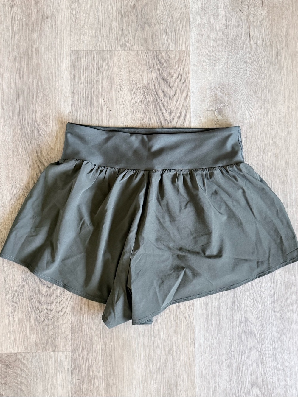 Alo running short - dark green - Picture 2 of 2